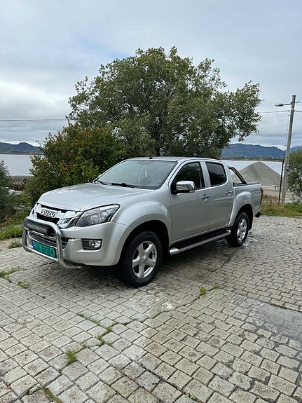 Isuzu D-max 3 of 17