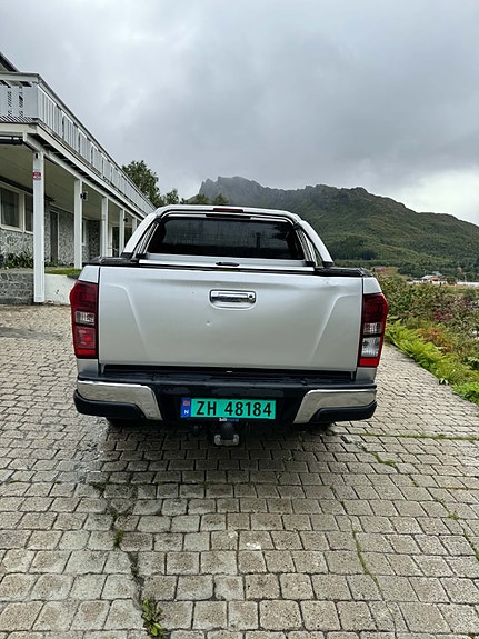 Isuzu D-max 4 of 17