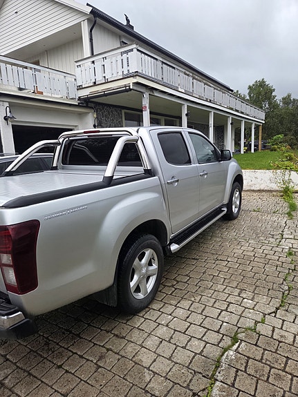 Isuzu D-max 8 of 17