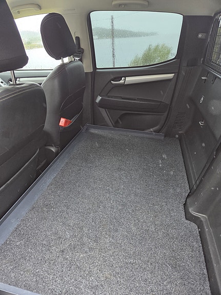 Isuzu D-max 17 of 17