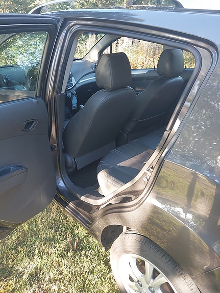 Chevrolet Spark 22 of 24