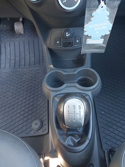 Chevrolet Spark 13 of 24
