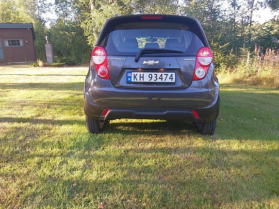 Chevrolet Spark 2 of 24