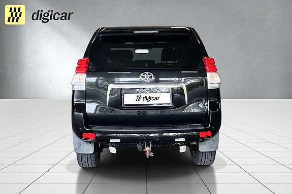 Toyota Land Cruiser 4 of 21