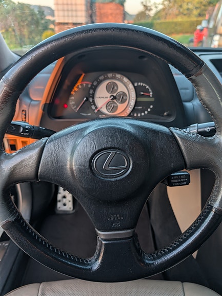 Lexus IS200 20 of 30