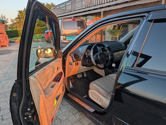 Lexus IS200 16 of 30