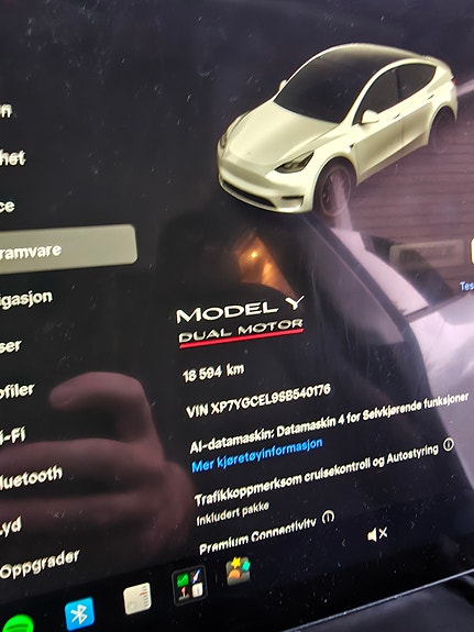 Tesla Model Y 19 of 19