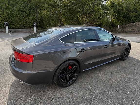Audi A5 2 of 14