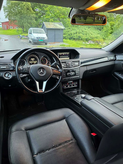 Mercedes-Benz E250 8 of 21