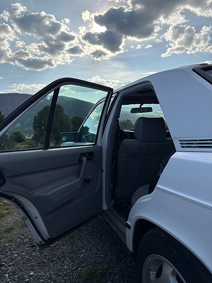 Mercedes-Benz 190 E 10 of 13