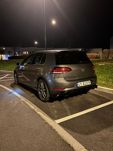 Volkswagen Golf VII 7 of 18
