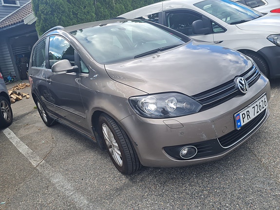 Volkswagen Golf Plus 2 of 10