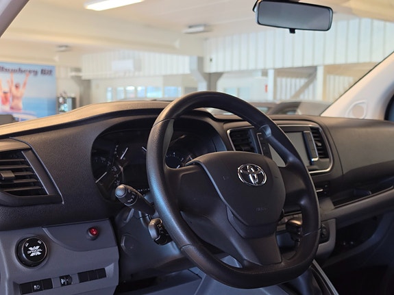 Toyota Proace 12 of 27