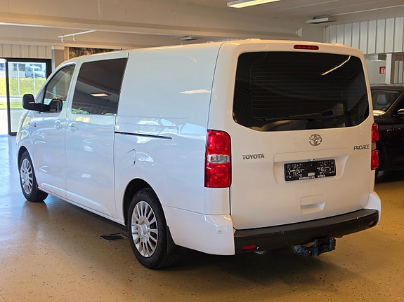 Toyota Proace 4 of 27