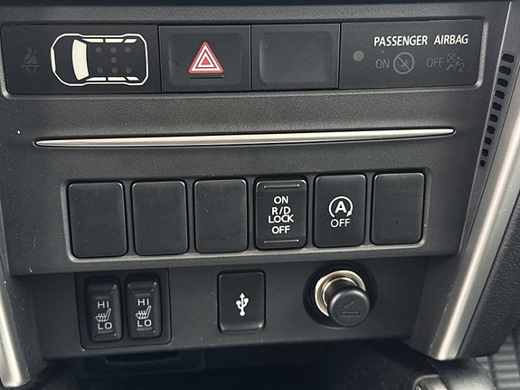 Mitsubishi L200 22 of 25