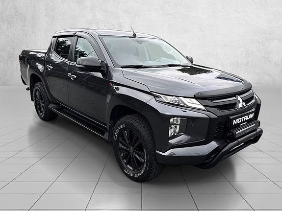 Mitsubishi L200 3 of 25