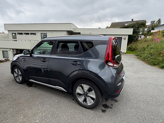 Kia e-Soul 5 of 15