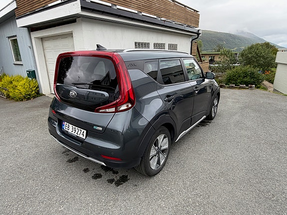 Kia e-Soul 4 of 15