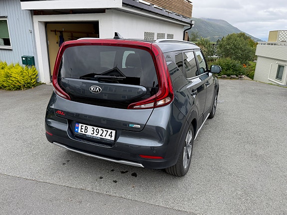 Kia e-Soul 3 of 15