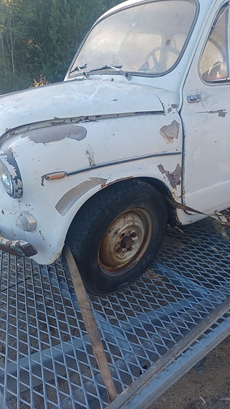 Fiat 600 2 of 15