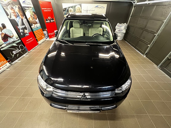 Mitsubishi Outlander 8 of 30
