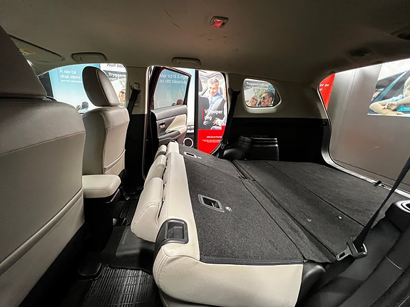 Mitsubishi Outlander 22 of 30