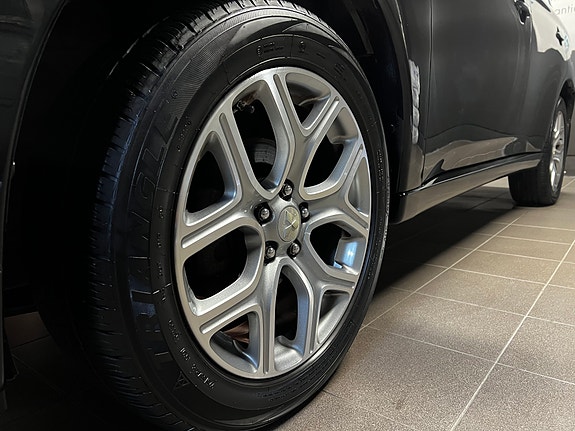 Mitsubishi Outlander 14 of 30