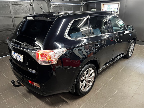 Mitsubishi Outlander 6 of 30
