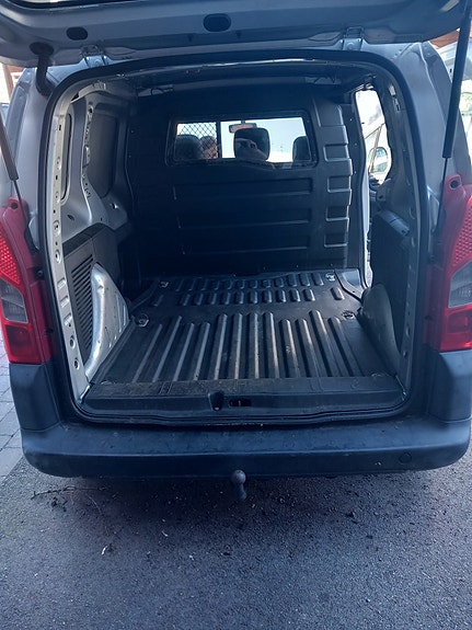Peugeot Partner 9 of 9