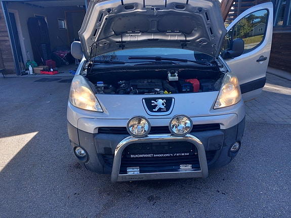 Peugeot Partner 2 of 9