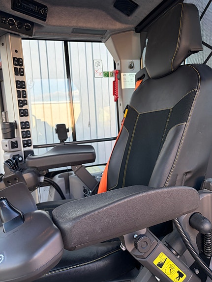 Volvo L60H / Skevfäste / MittX / Lockup 8 of 9