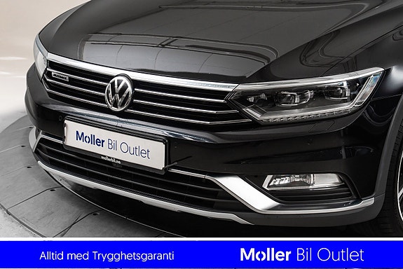 Volkswagen Passat Alltrack 2 of 18