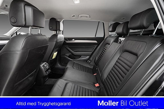 Volkswagen Passat Alltrack 14 of 18