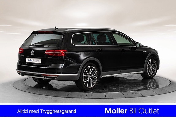 Volkswagen Passat Alltrack 4 of 18
