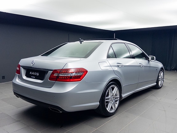 Mercedes-Benz E200 d 8 of 30