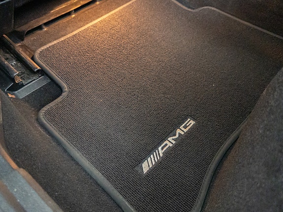 Mercedes-Benz E200 d 26 of 30