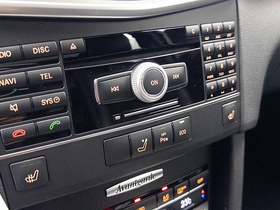 Mercedes-Benz E200 d 30 of 30