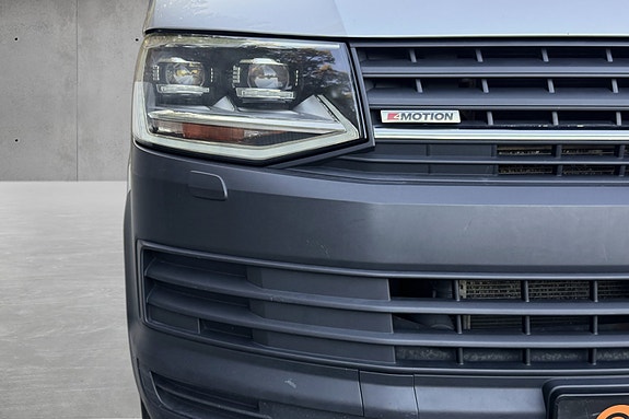 Volkswagen Transporter 10 of 20