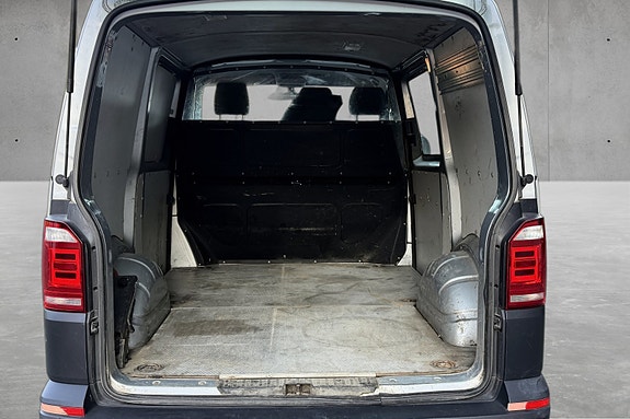 Volkswagen Transporter 18 of 20