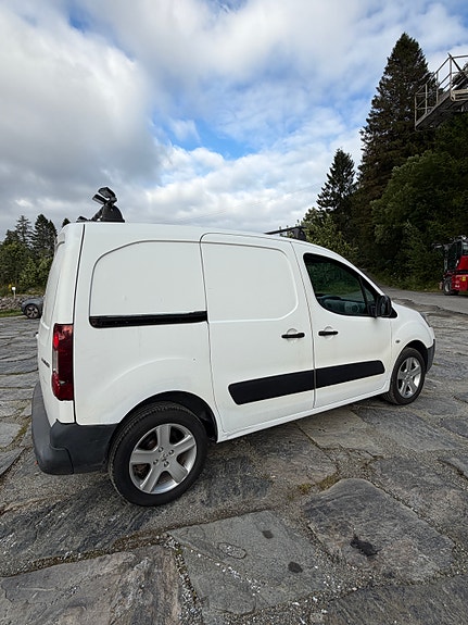 Peugeot Partner 3 of 11