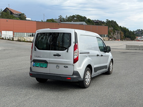 Ford Transit Connect 8 of 29