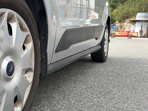 Ford Transit Connect 16 of 29