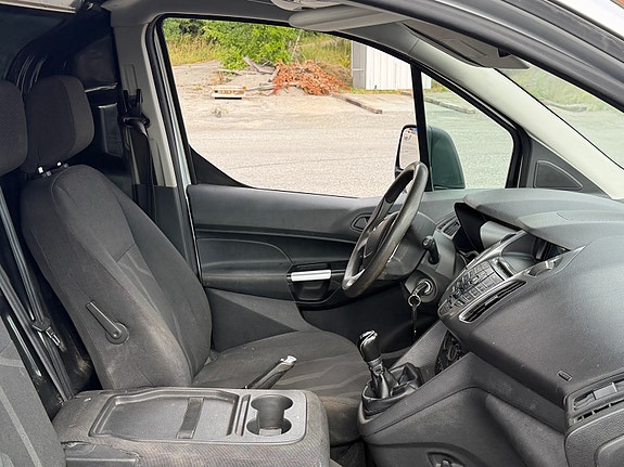 Ford Transit Connect 24 of 29