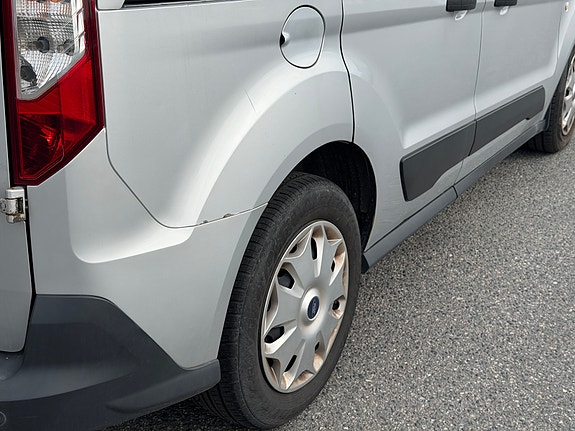 Ford Transit Connect 22 of 29