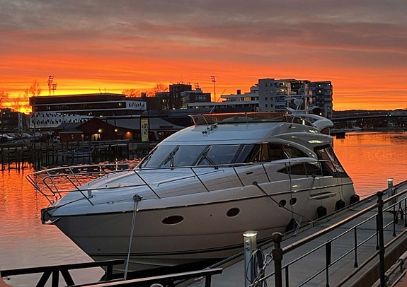 2006 mod Princess P57 med Volvo Penta D12-800 vurderes solgt 2 of 30