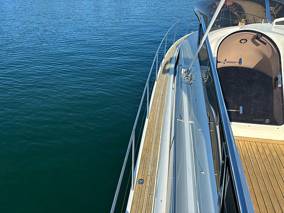 2006 mod Princess P57 med Volvo Penta D12-800 vurderes solgt 14 of 30
