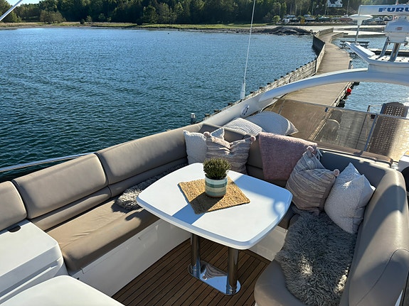 2006 mod Princess P57 med Volvo Penta D12-800 vurderes solgt 10 of 30