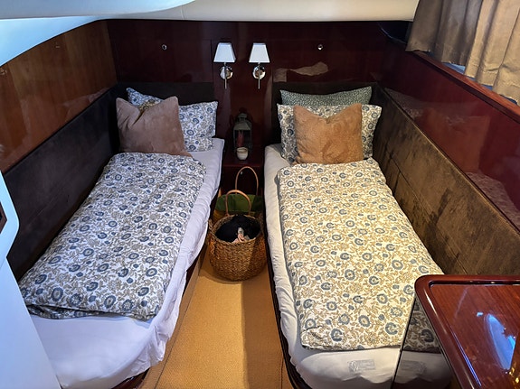 2006 mod Princess P57 med Volvo Penta D12-800 vurderes solgt 29 of 30