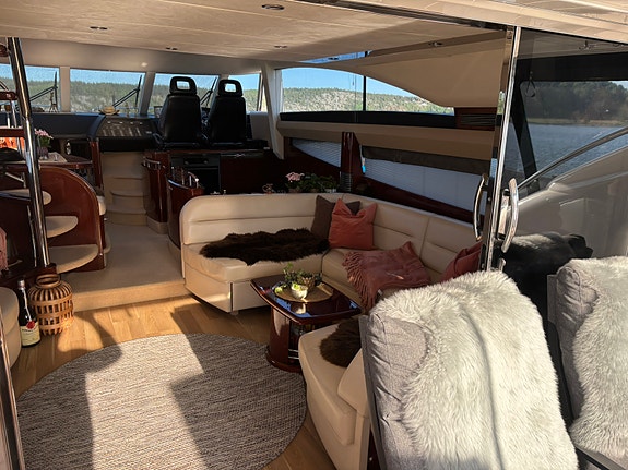 2006 mod Princess P57 med Volvo Penta D12-800 vurderes solgt 18 of 30
