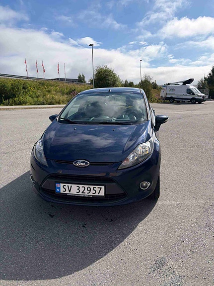 Ford Fiesta 3 of 8